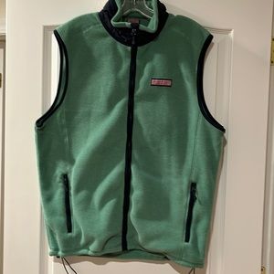 Men’s Vineyard Vines Fleece Vest.